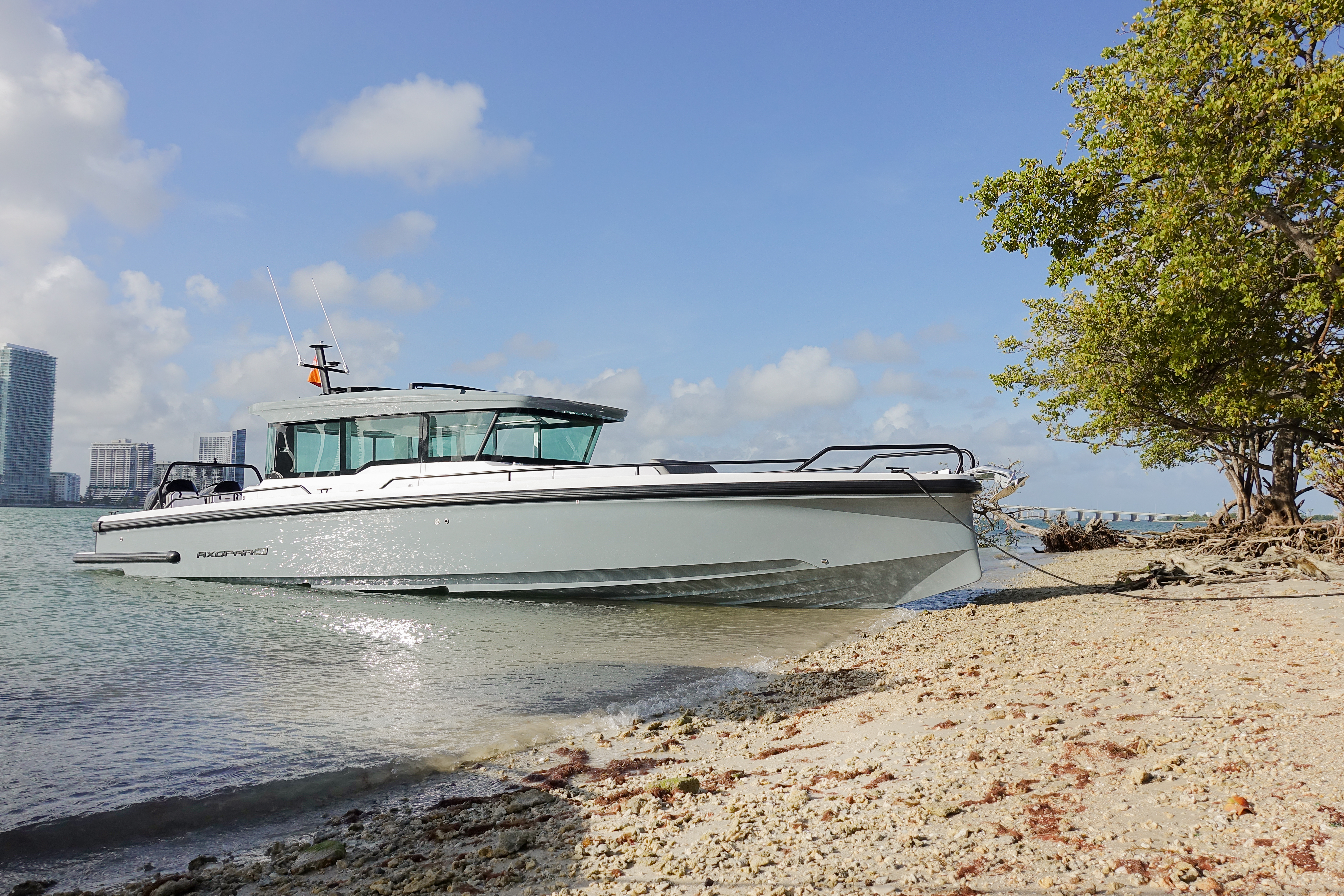 Axopar boats Background